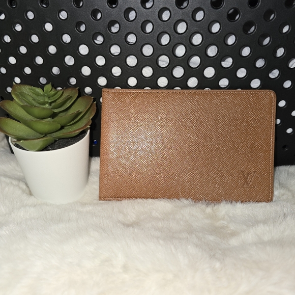 Louis Vuitton Brown Tiagre Leather Card Holder ID Wallet Case - Picture 1 of 7